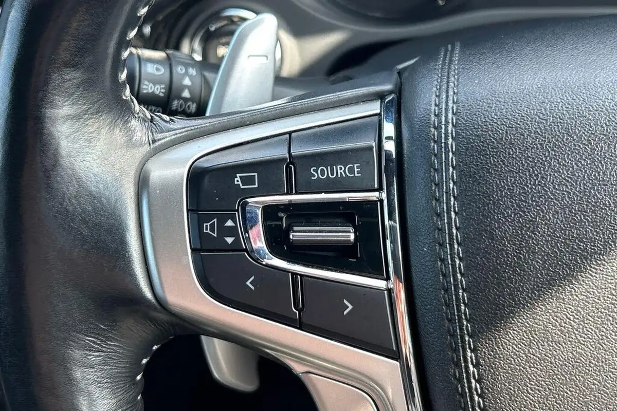 2019-mitsubishi-outlander-24-4h-phev-big-15