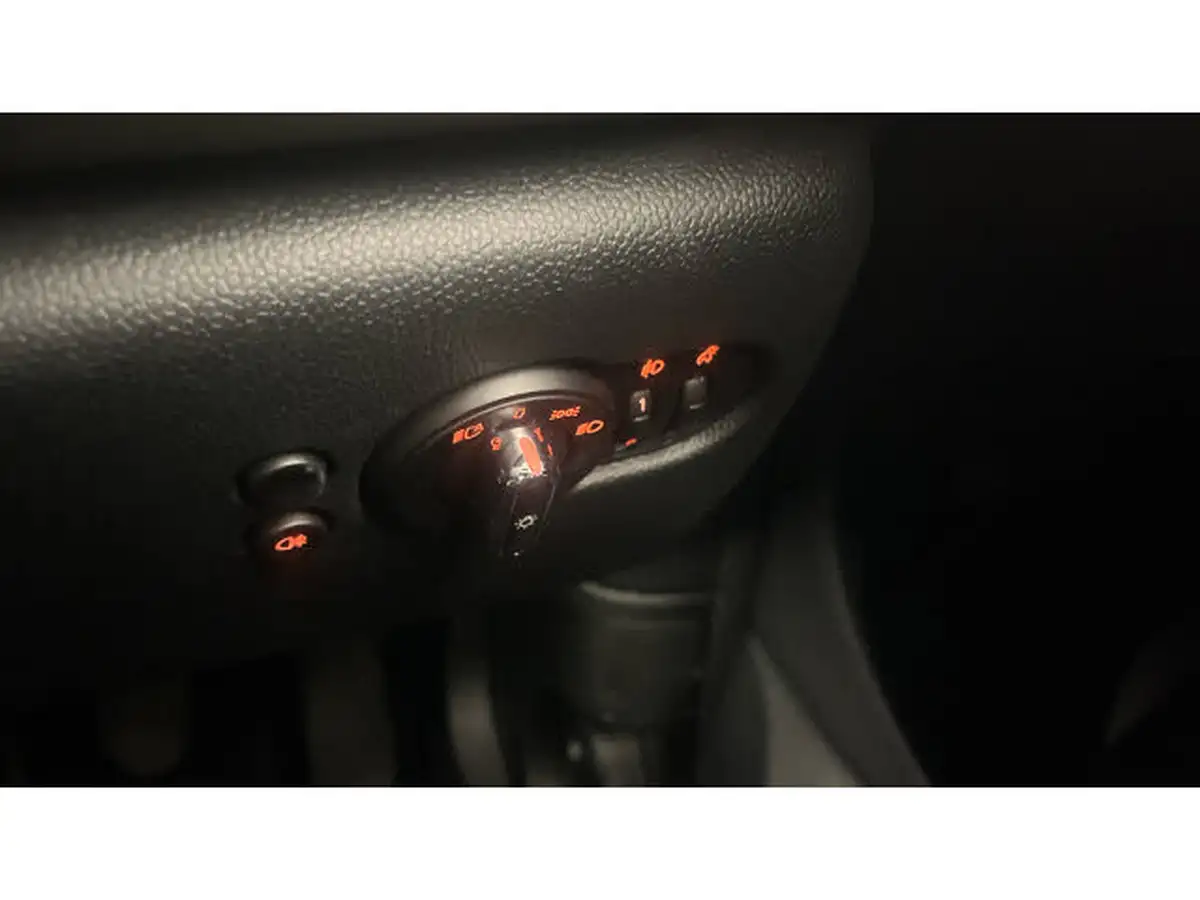 2021-mini-cooper-15-cooper-classic-hatchback-5d-big-24