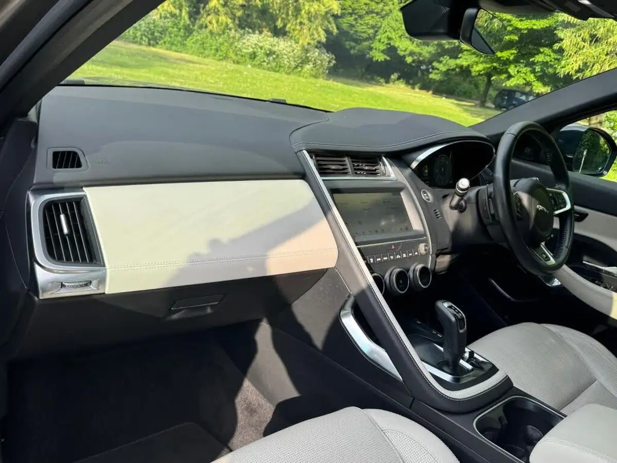 2021-jaguar-e-pace-20-i4d-r-dynamic-hse-240ps-big-25