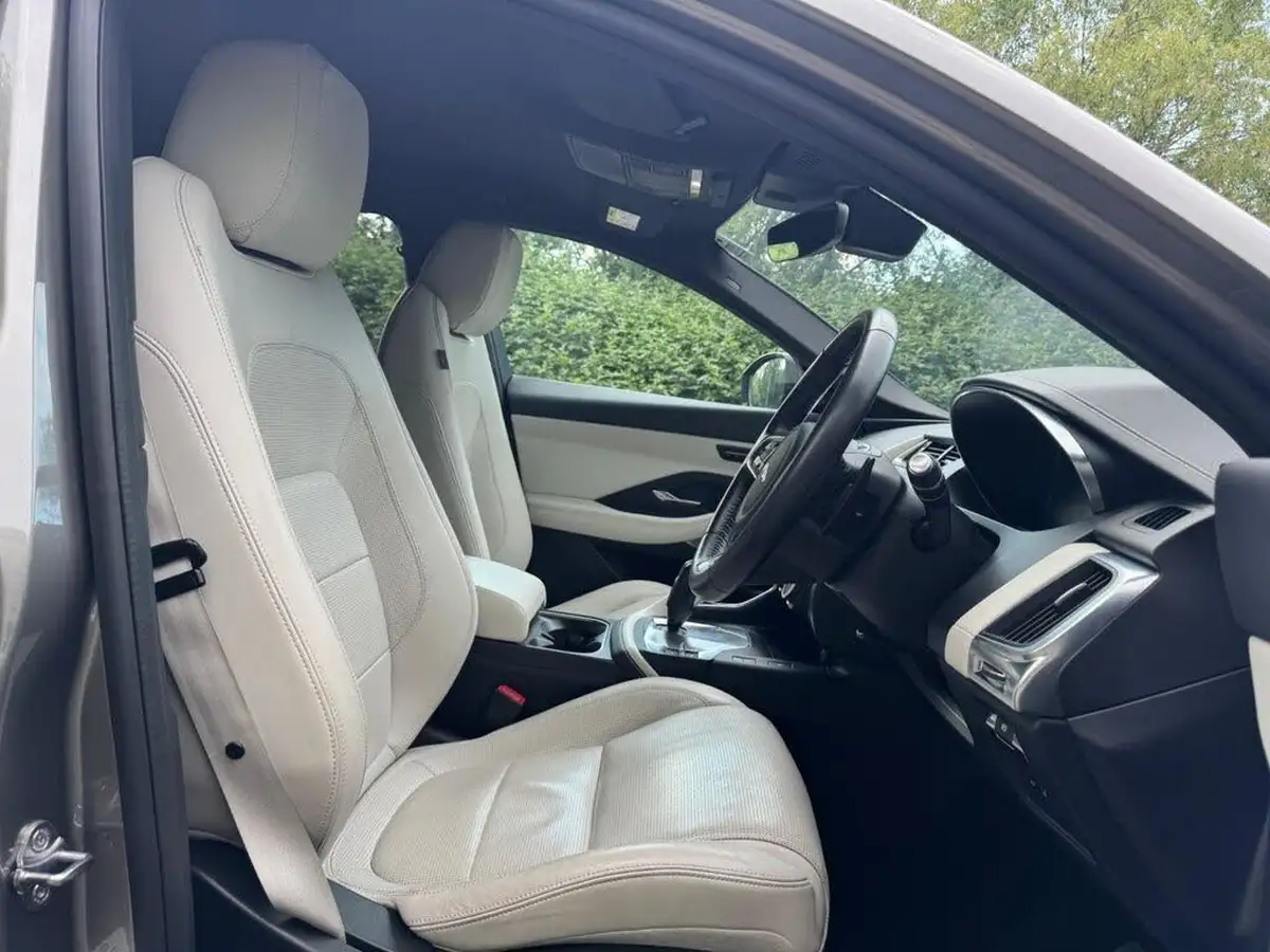 2021-jaguar-e-pace-20-i4d-r-dynamic-hse-240ps-big-1