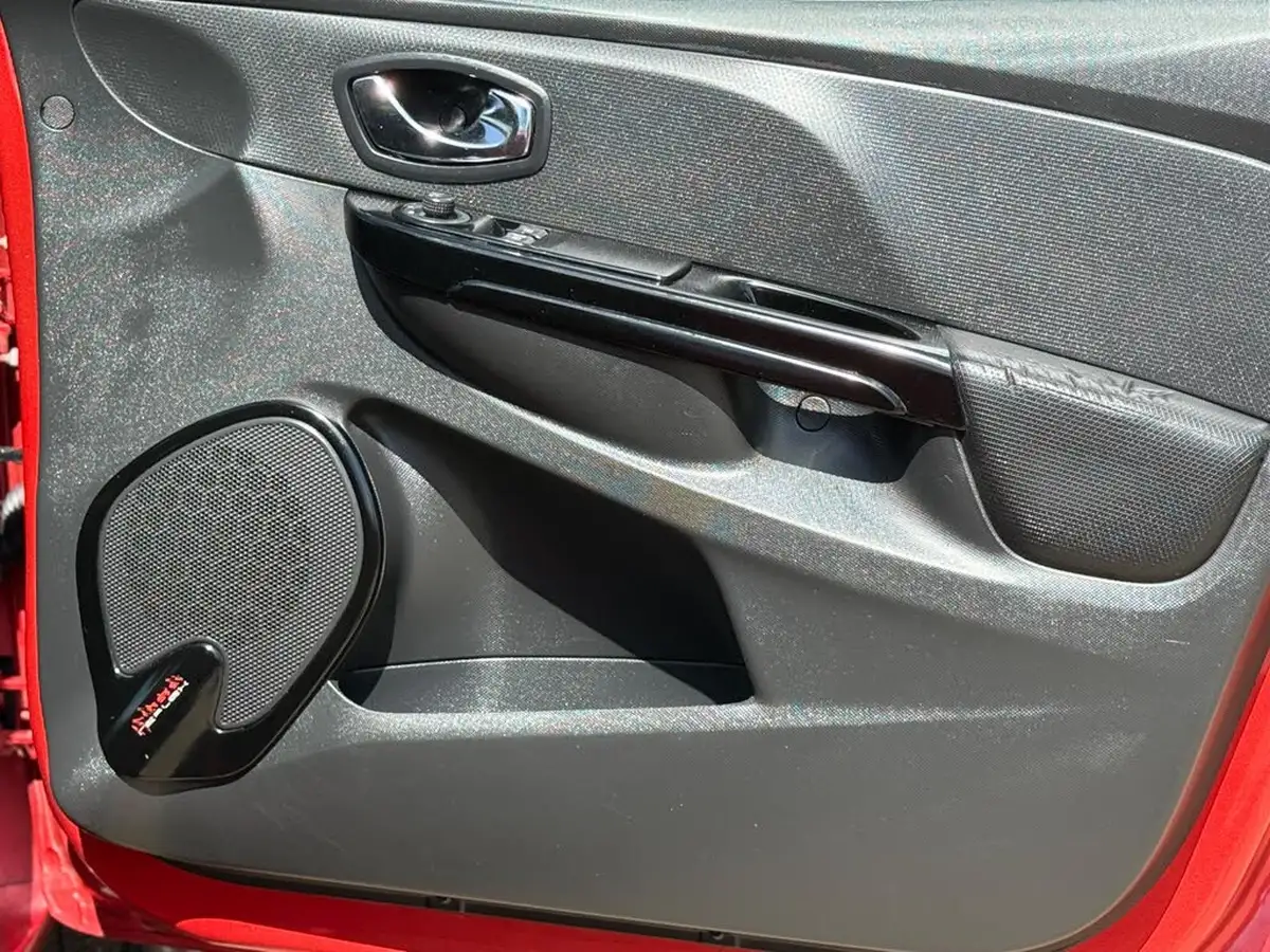 2014-renault-clio-15td-dynamique-medianavss-big-29