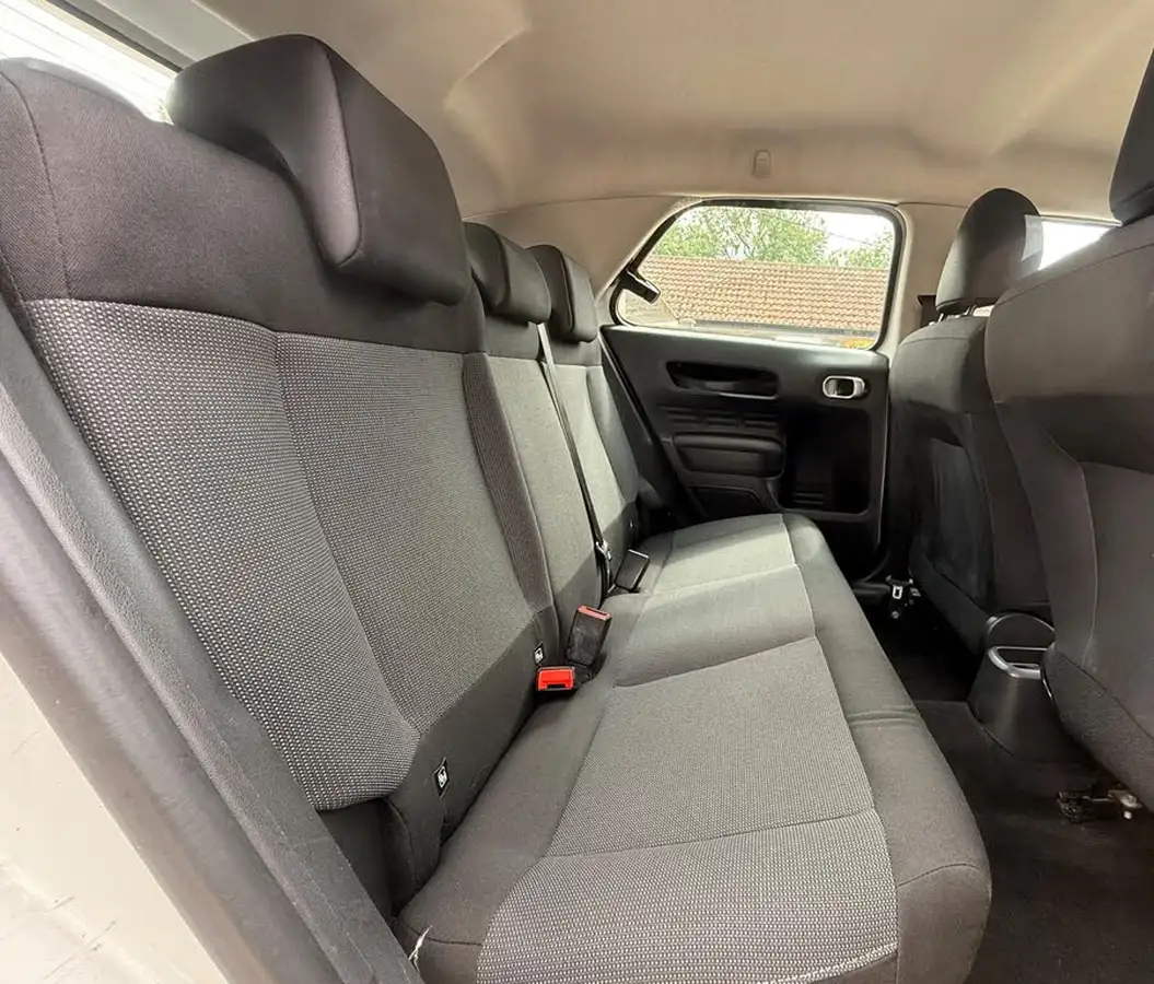 2017-citroen-c4-cactus-12-puretech-feel-82ps-big-19