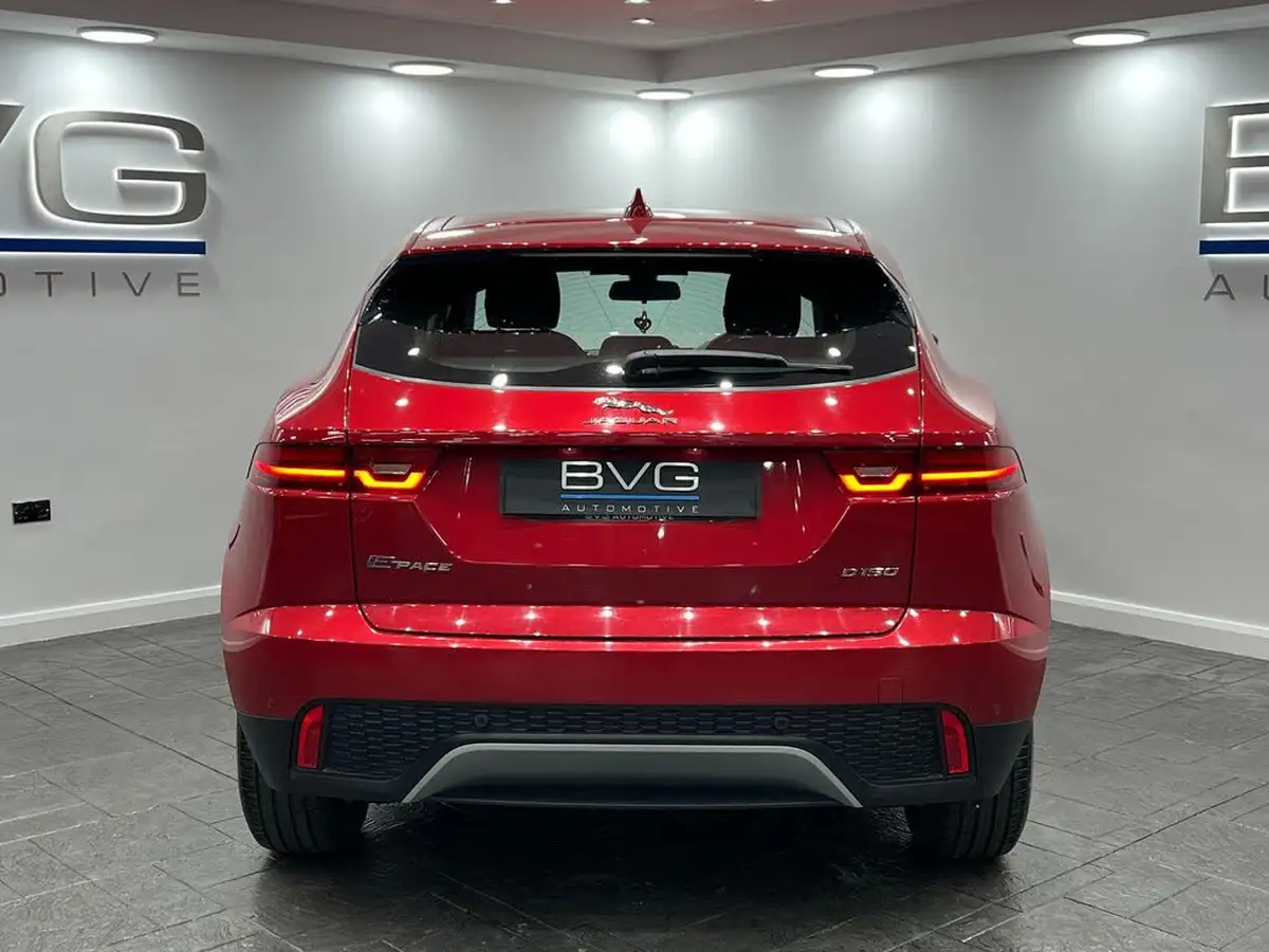 2018-jaguar-e-pace-20-i4d-150ps-ss-big-10