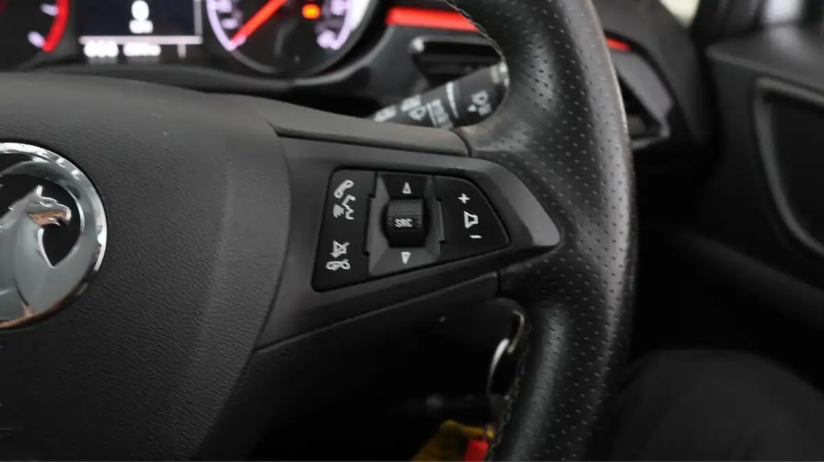 2019-vauxhall-corsa-14i-sri-vx-line-nav-black-90ps-5d-big-21