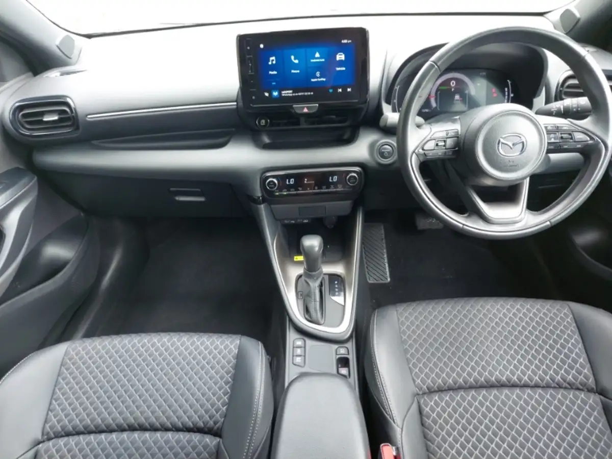 2024-mazda-mazda2-15-homura-big-2