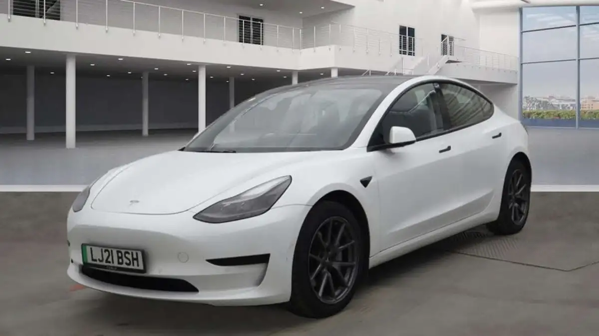 2021-tesla-model-3-e-standard-plus-big-1