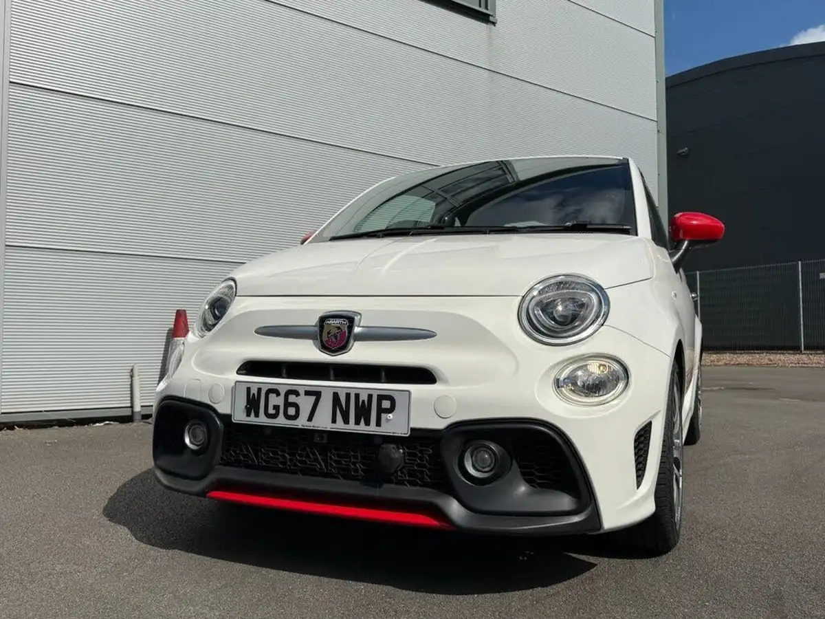 2018-abarth-595-14-tjet-big-2