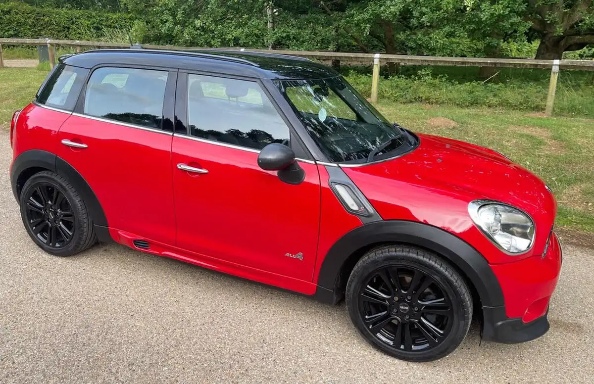 2014-mini-countryman-16-cooper-s-190bhp-all4-big-11