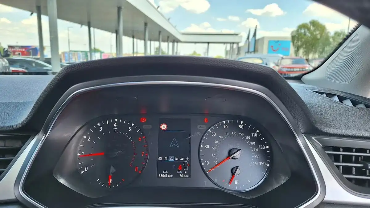 2021-renault-captur-13-tce-iconic-140ps-big-21