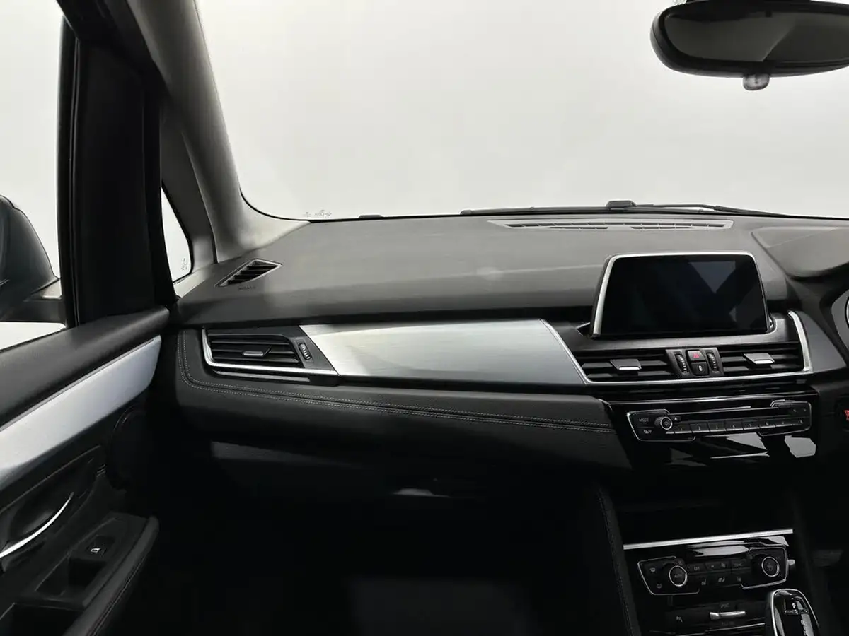 2019-bmw-2-series-15-218i-luxury-ss-active-dct-big-28