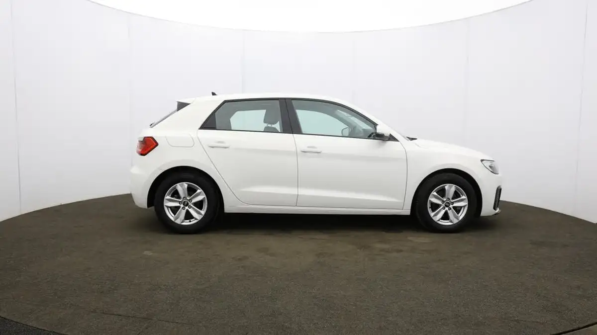 2021-audi-a1-10-30-tfsi-technik-110ps-big-46