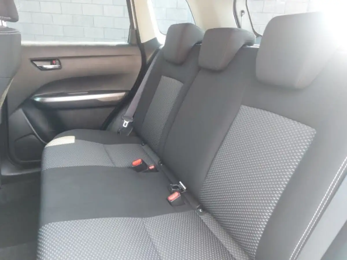 2023-suzuki-vitara-15-sz-t-big-5