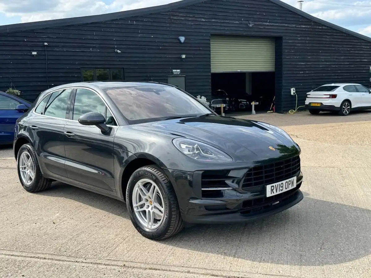 2019-porsche-macan-30-v6-s-big-16