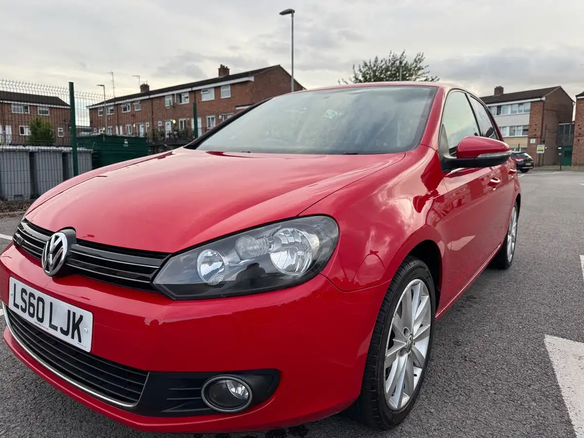 2010-volkswagen-golf-20td-gt-5d-big-3