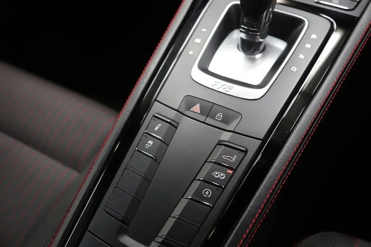 2019-porsche-cayman-718-20-cayman-t-pdk-big-44