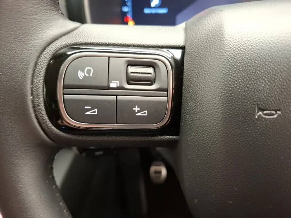 2023-citroen-c5-aircross-12-puretech-shine-130ps-ss-big-17