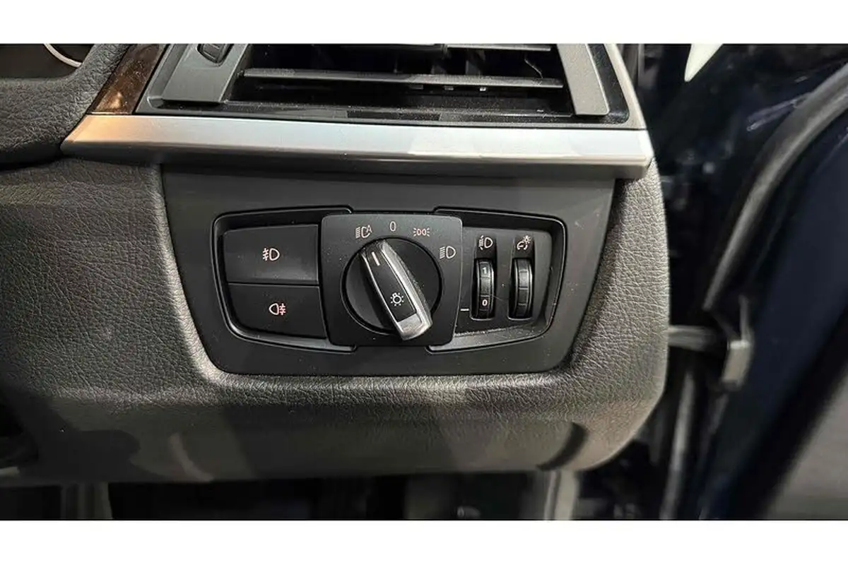 2015-bmw-3-series-20-320i-se-ss-saloon-4d-1997cc-auto-big-22