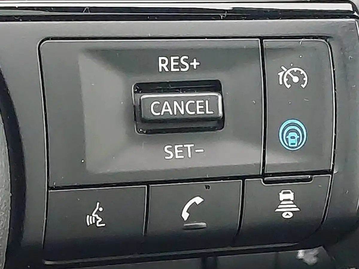 2022-nissan-qashqai-13-dig-t-tekna-140ps-mild-hybrid-big-12