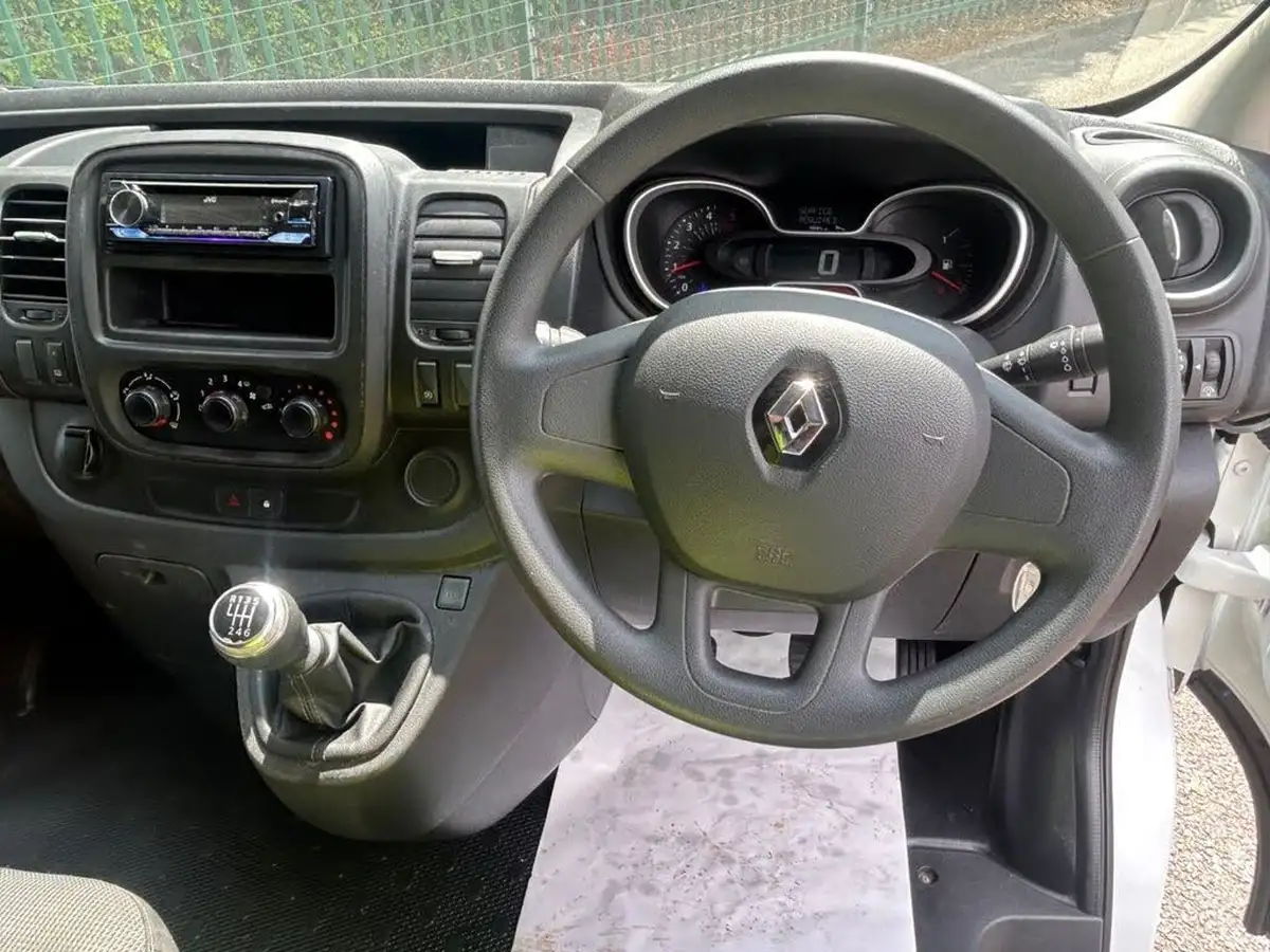 2021-renault-trafic-20dci-sl28-energy-120-business-big-11