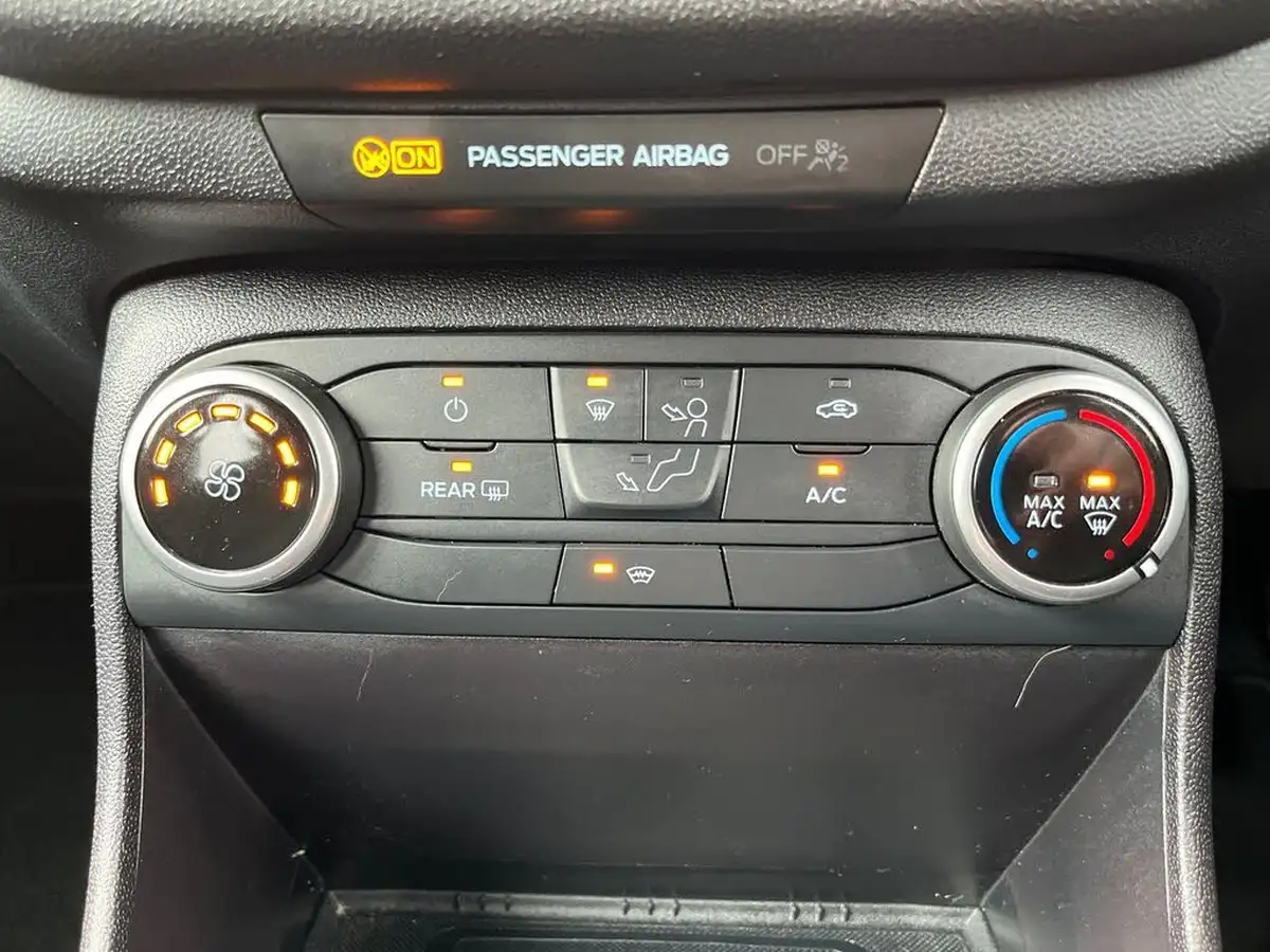 2022-ford-fiesta-10t-trend-100ps-5d-big-22