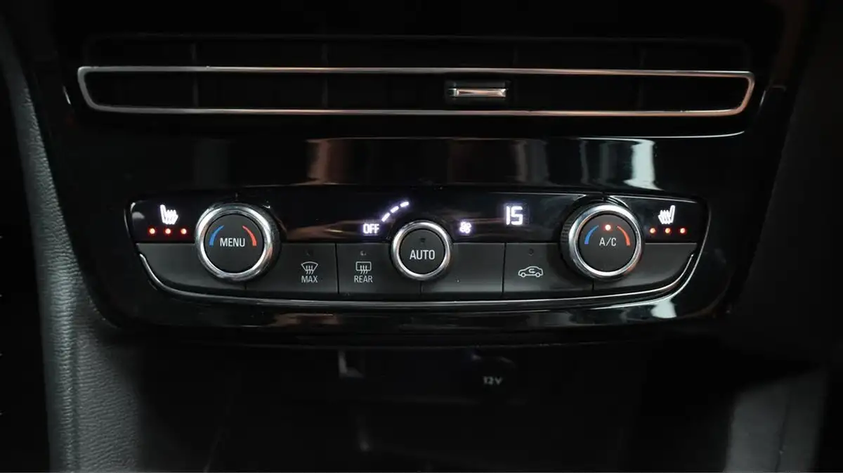 2022-vauxhall-mokka-12-sri-premium-100ps-big-12