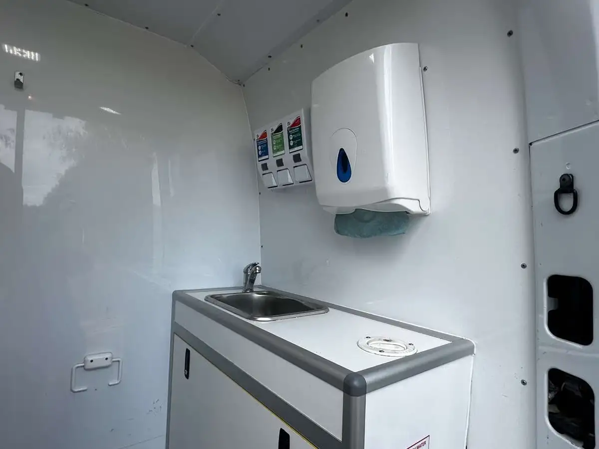 2020-renault-master-23dci-lm35-135-business-panel-big-12