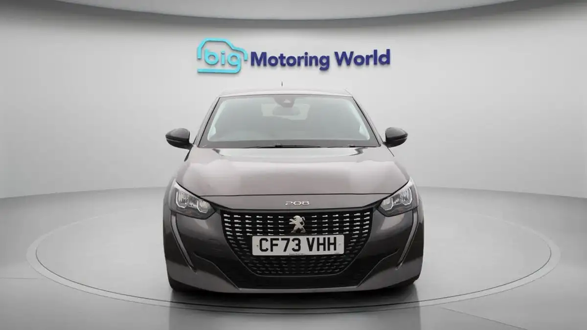 2023-peugeot-208-12-puretech-allure-premium-130ps-eat8-big-2