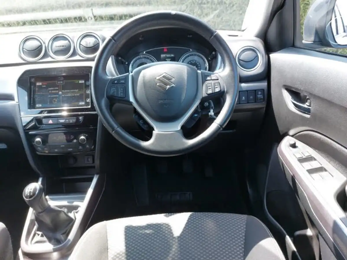 2019-suzuki-vitara-10-boosterjet-sz-t-allgrip-big-6
