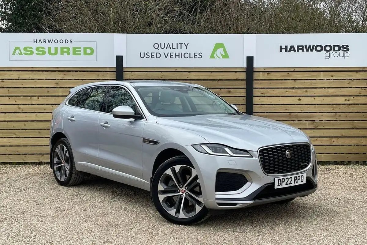 2022-jaguar-f-pace-20-d200-r-dynamic-hse-big-0