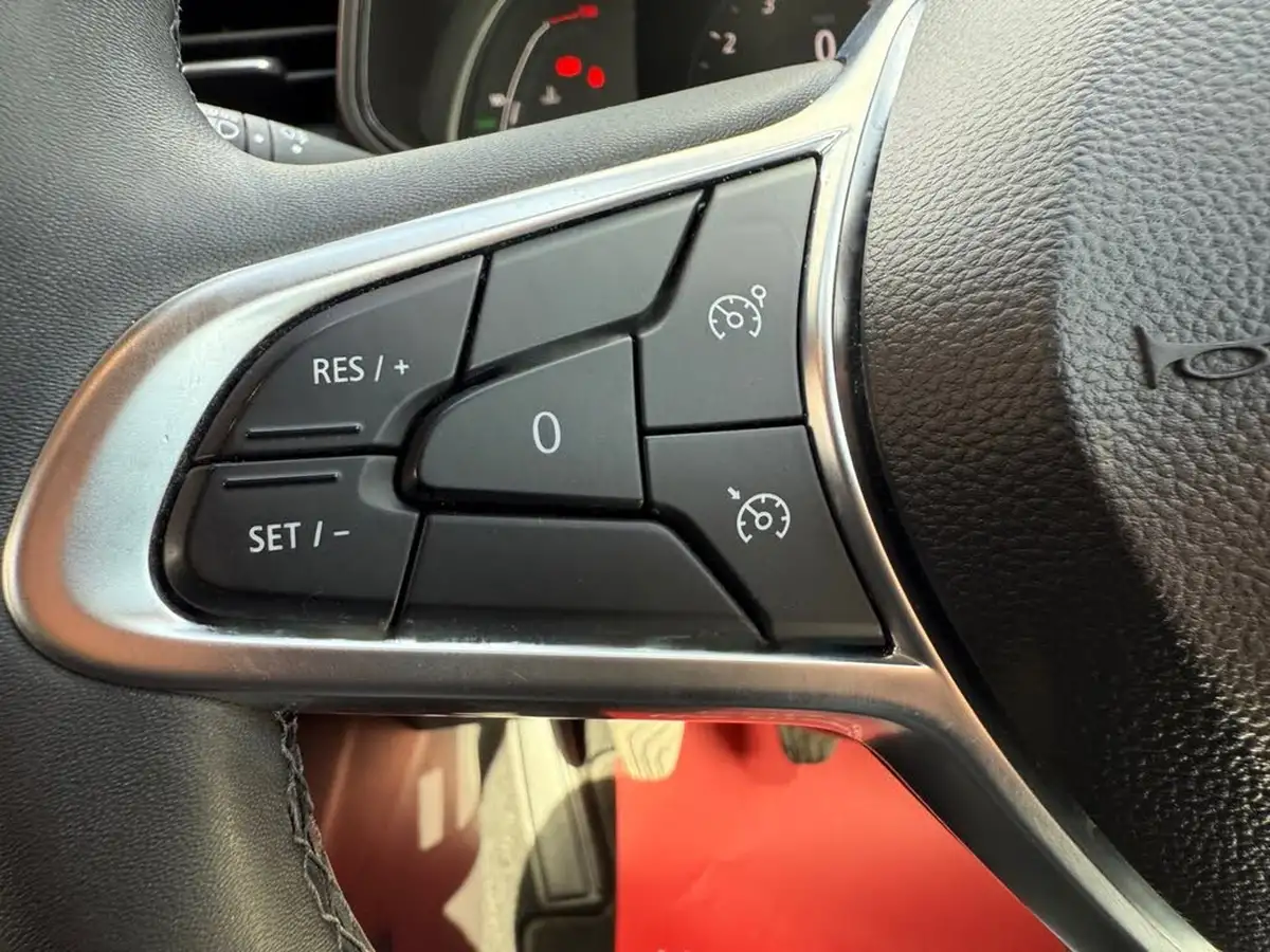 2023-renault-clio-10-tce-evolution-big-21
