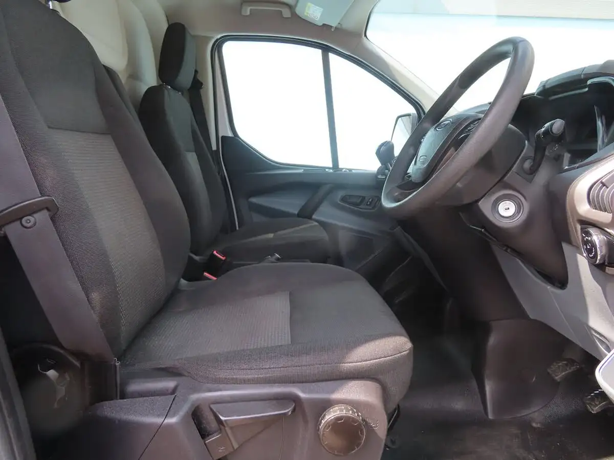 2017-ford-transit-custom-20tdci-310-l1h1-105pseu6-panel-van-big-29