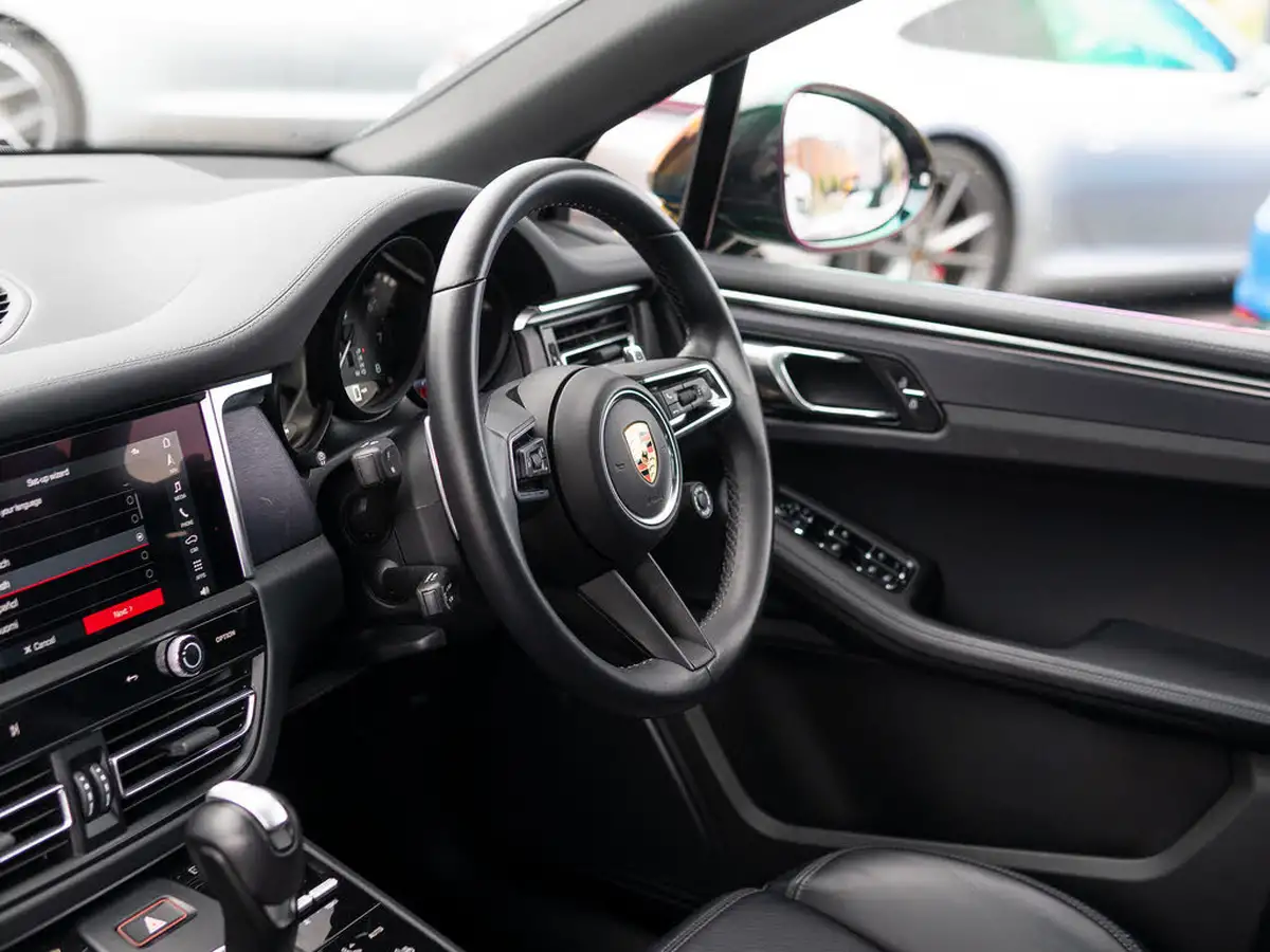 2023-porsche-macan-29-v6-gts-big-6