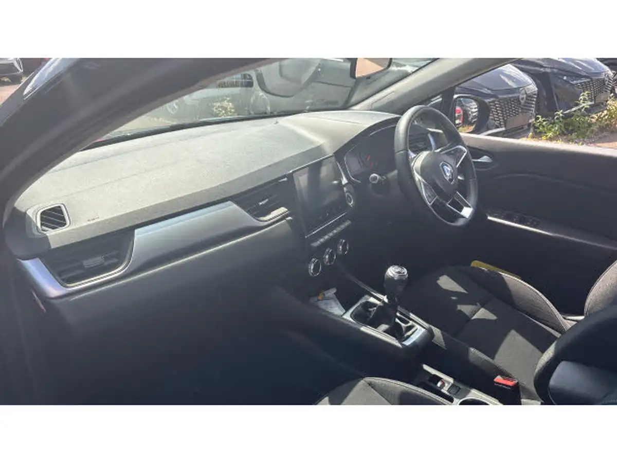 2021-renault-captur-10-tce-iconic-90ps-big-8