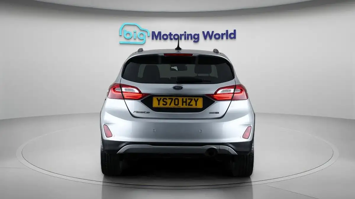 2020-ford-fiesta-big-6