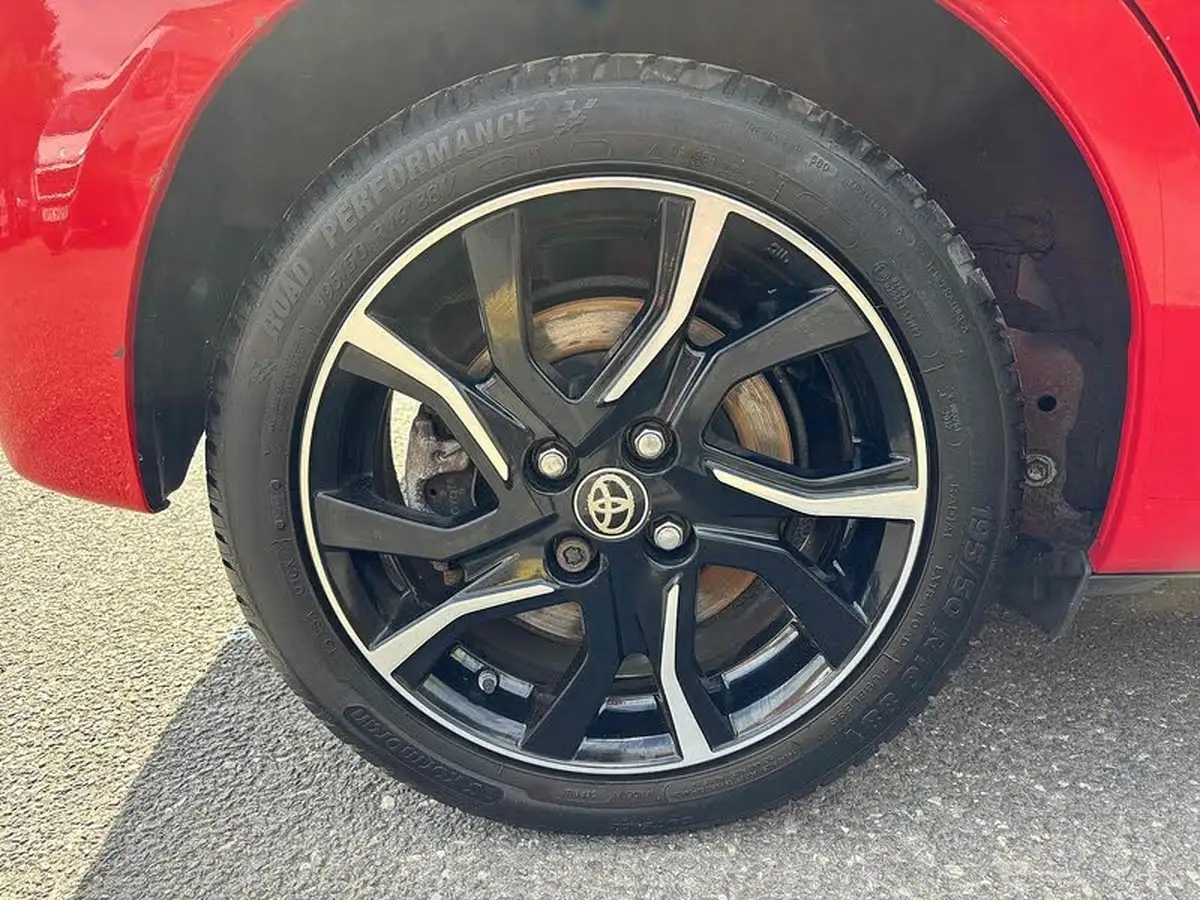 2016-toyota-yaris-133-sport-big-7