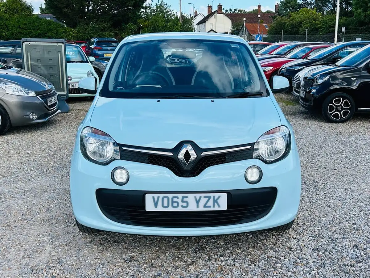 2015-renault-twingo-10-sce-play-big-2