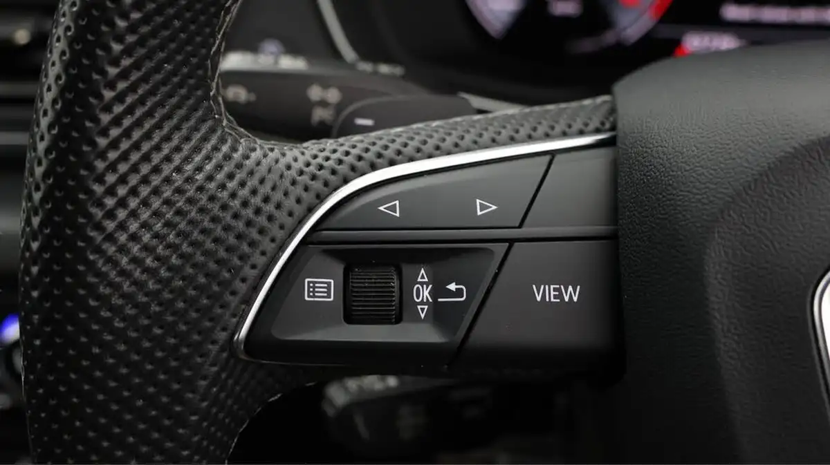 2022-audi-q5-20-45-tfsi-s-line-sportback-big-24