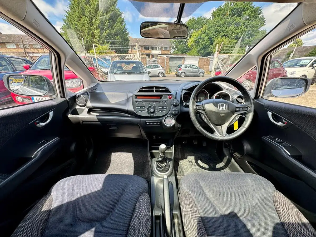 2014-honda-jazz-14-ex-big-14