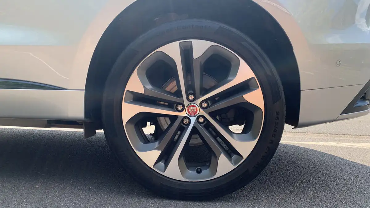 2021-jaguar-f-pace-20-d200-r-dynamic-hse-mhev-big-14