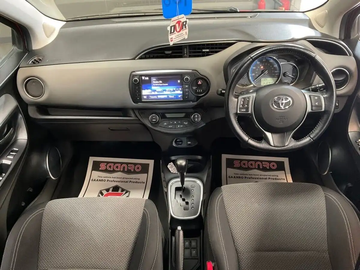 2015-toyota-yaris-15-vvt-i-sport-hybrid-big-41
