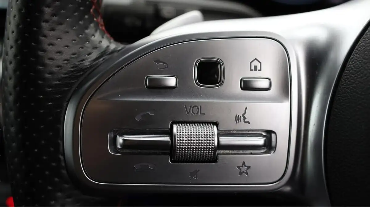 2022-mercedes-benz-eqa-e-eqa-250-amg-line-big-23