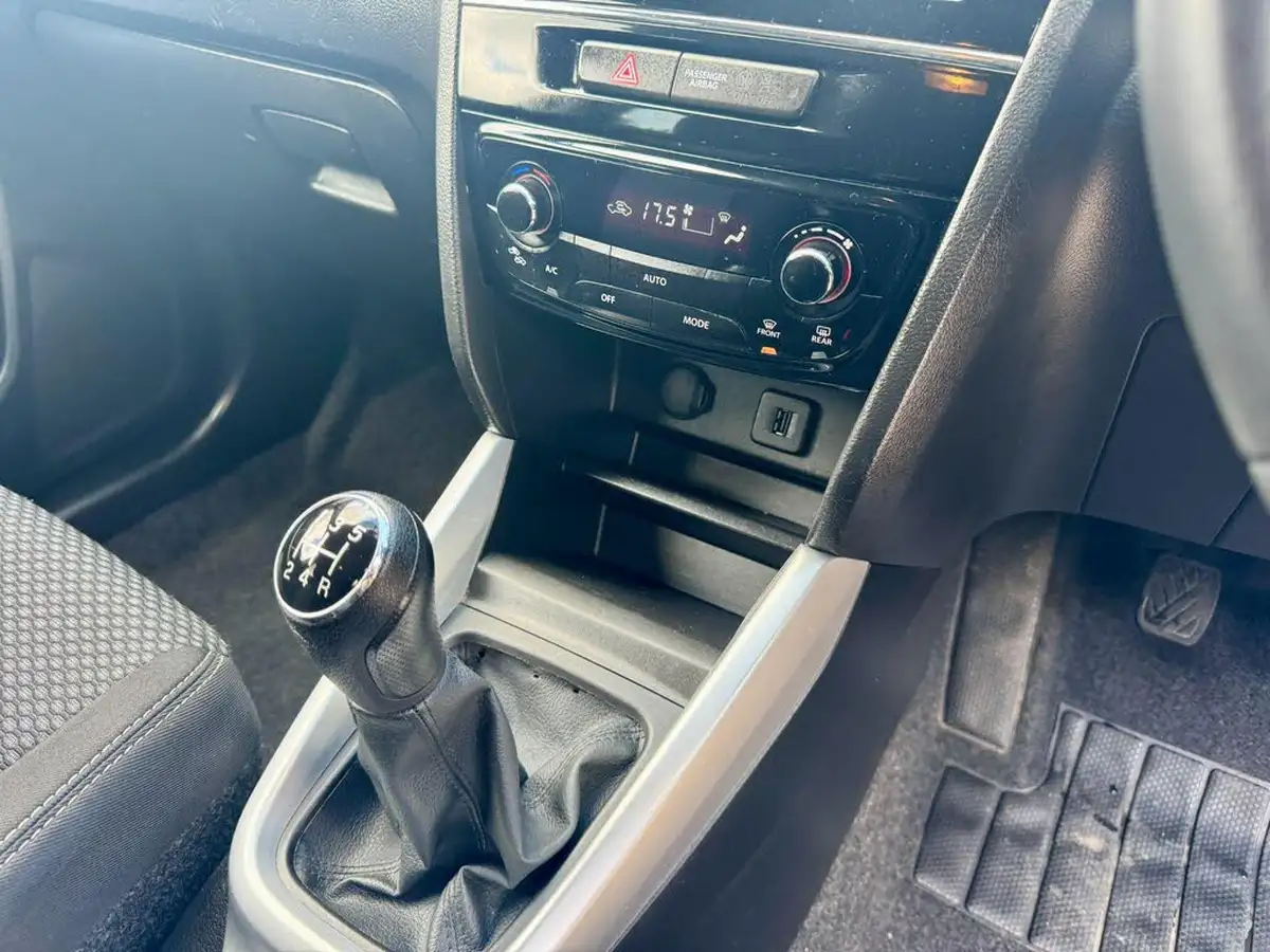 2018-suzuki-vitara-16-sz-t-big-24