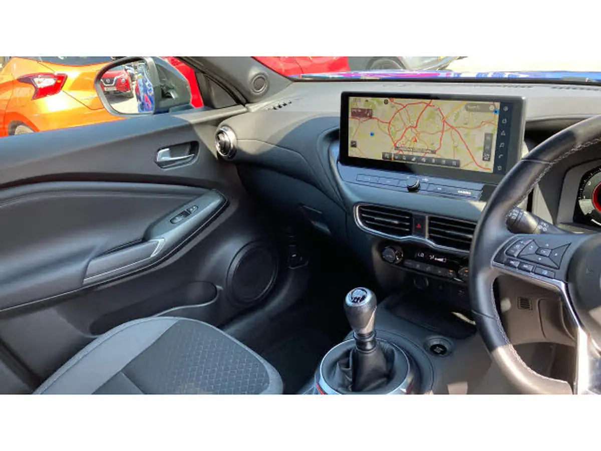 2024-nissan-juke-10-dig-t-n-connecta-big-13