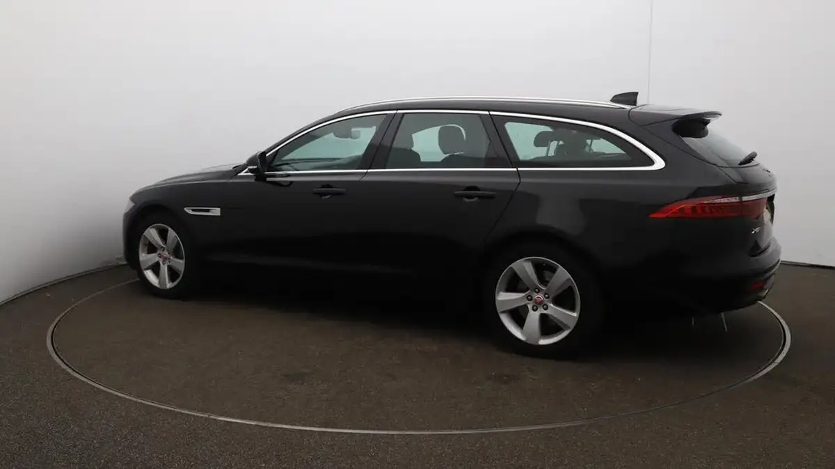 2018-jaguar-xf-20i-portfolio-249ps-sportbrake-5d-1997cc-big-35
