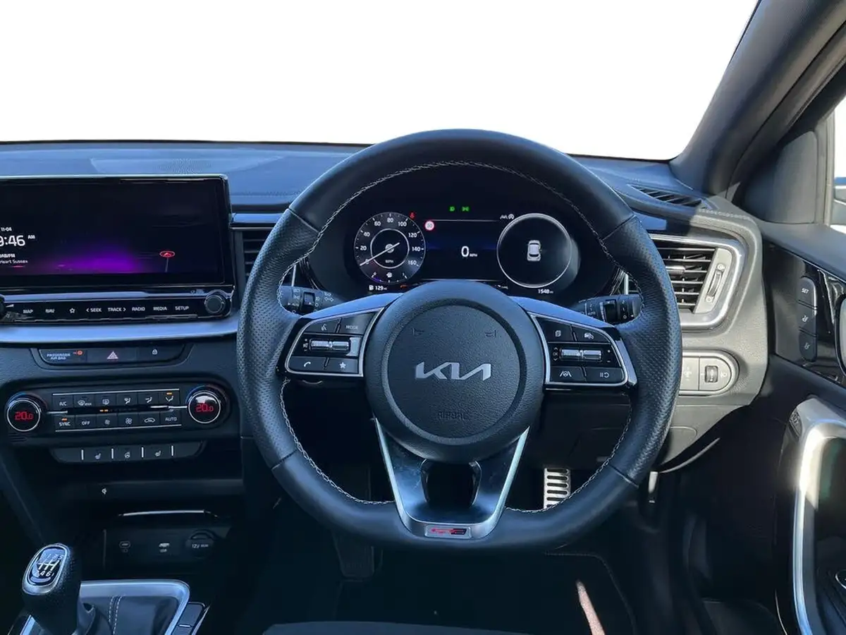 2022-kia-xceed-15-t-gdi-gt-line-s-big-11