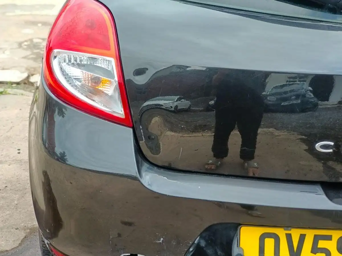 2009-renault-clio-12-expression-16v-75bhp-hatchback-big-15