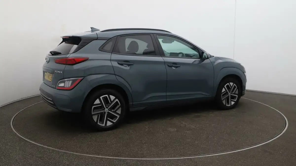 2022-hyundai-kona-e-premium-204ps-64kwh-7kw-obc-big-44