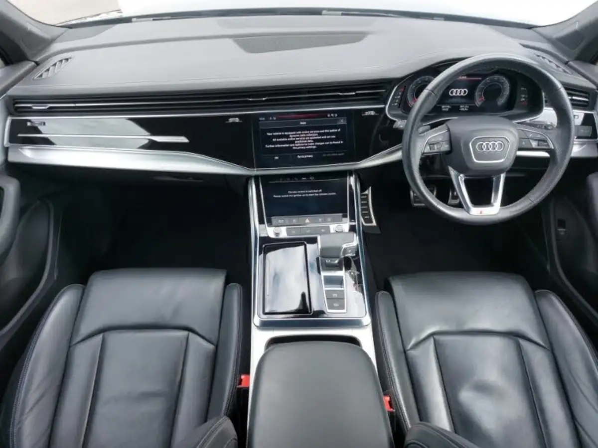 2022-audi-q7-30-55-tfsi-s-line-big-2
