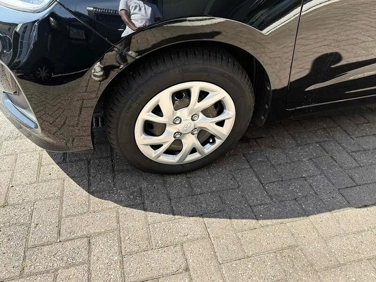 2019-hyundai-i10-10-se-67ps-big-10