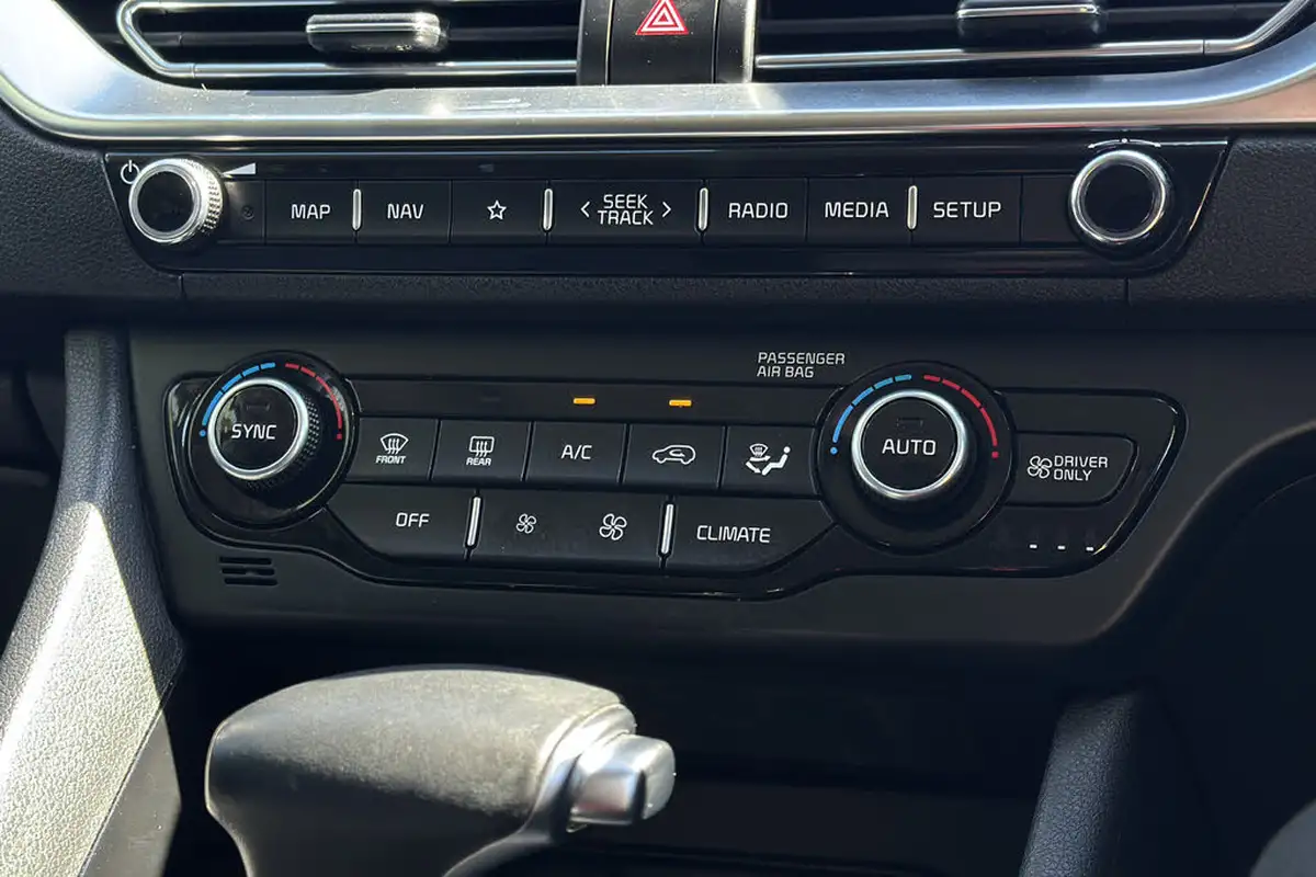 2022-kia-niro-16-gdi-4-139bhp-132kwh-big-15